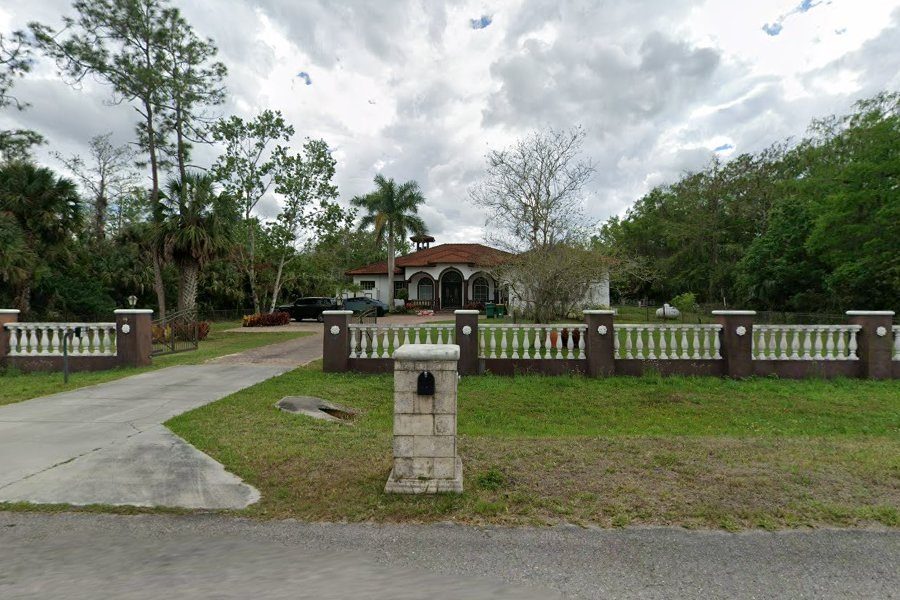Exterior view of Bear Country Living